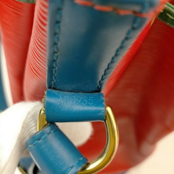 red Louis Vuitton LV Shoulder Bag  Noe Bordeaux Epi - Picture 10 of 11